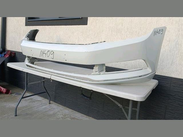 bontott VW PASSAT B8 Első Lökhárító (Részeivel)