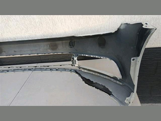 bontott VW PASSAT B8 Első Lökhárító (Részeivel)