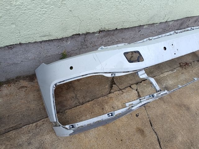 bontott VW PASSAT B8 Első Lökhárító (Részeivel)