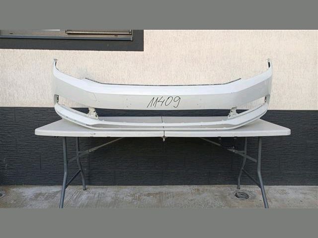 bontott VW PASSAT B8 Első Lökhárító (Részeivel)