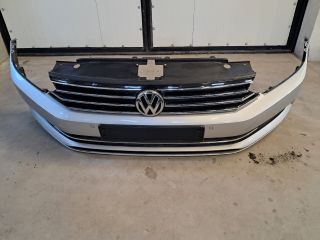 bontott VW PASSAT B8 Első Lökhárító (Részeivel)