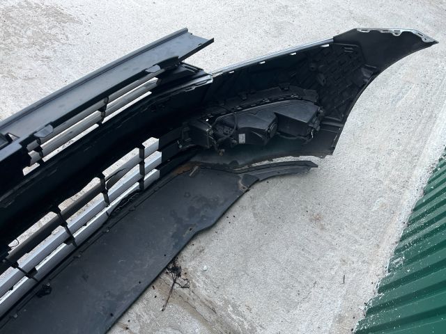 bontott VW PASSAT B8 Első Lökhárító (Részeivel)