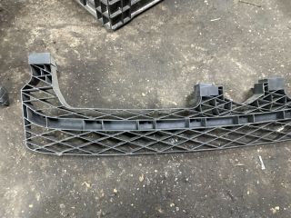 bontott VW PASSAT B8 Első Lökhárító Tartó Felső