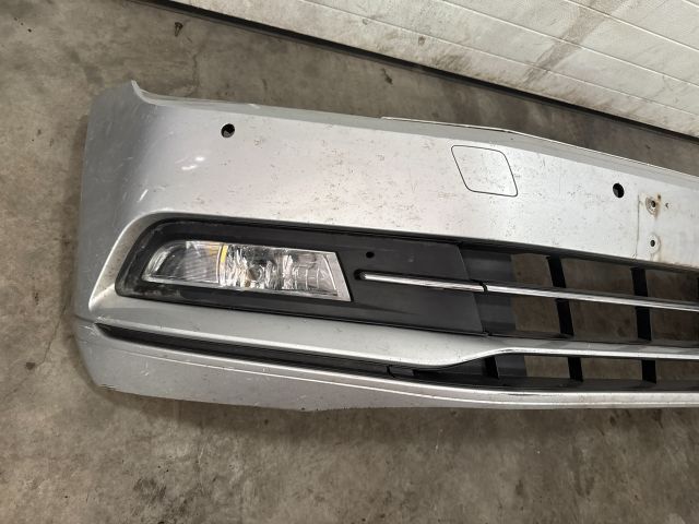 bontott VW PASSAT B8 Első Lökhárító (Üresen)