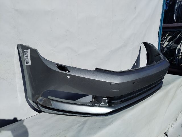 bontott VW PASSAT B8 Első Lökhárító (Üresen)