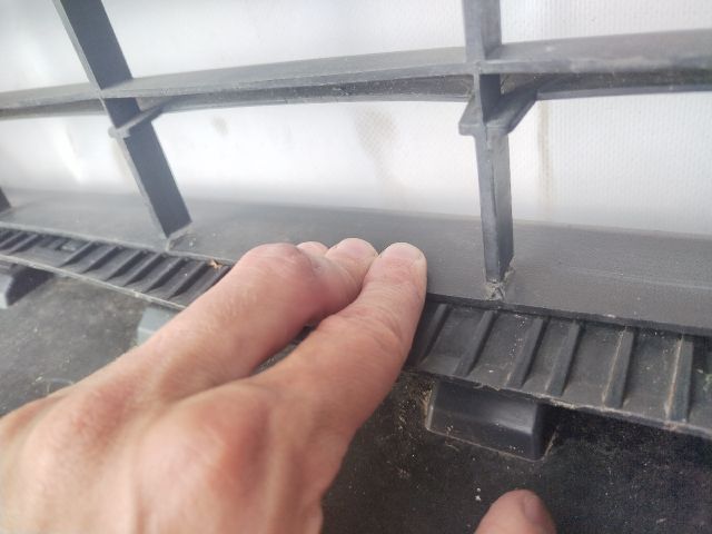 bontott VW PASSAT B8 Első Lökhárító (Üresen)