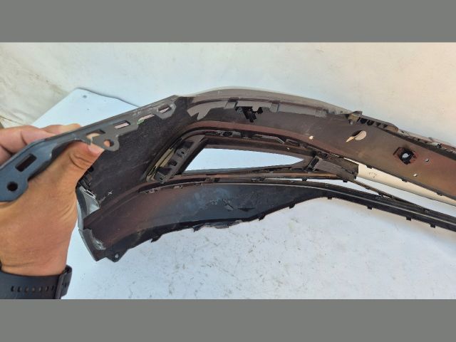 bontott VW PASSAT B8 Első Lökhárító (Üresen)