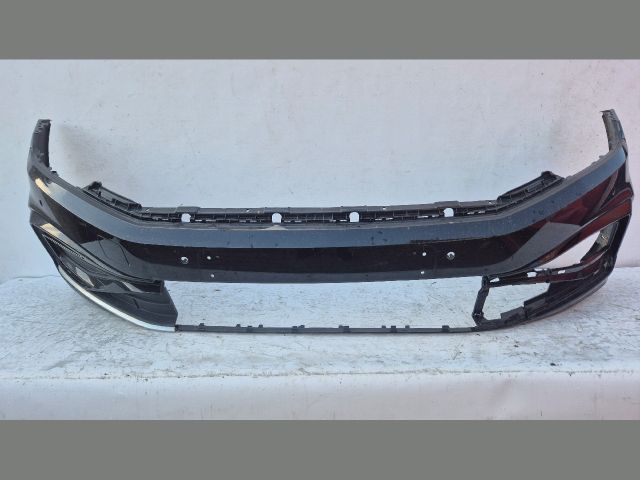 bontott VW PASSAT B8 Első Lökhárító (Üresen)