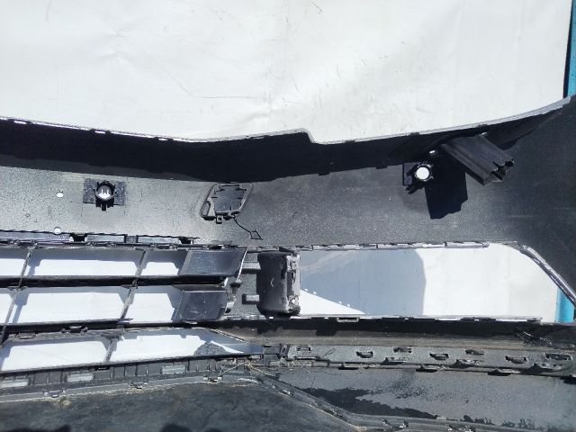 bontott VW PASSAT B8 Első Lökhárító (Üresen)