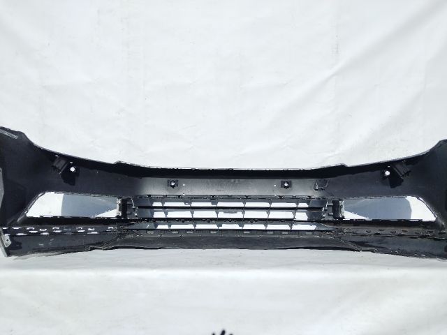 bontott VW PASSAT B8 Első Lökhárító (Üresen)