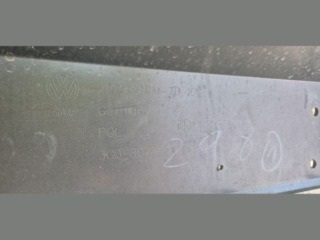 bontott VW PASSAT B8 Első Lökhárító (Üresen)