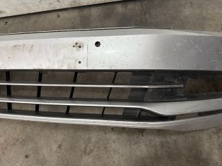 bontott VW PASSAT B8 Első Lökhárító (Üresen)