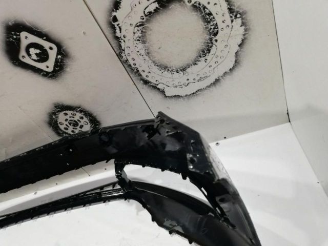 bontott VW PASSAT B8 Első Lökhárító (Üresen)