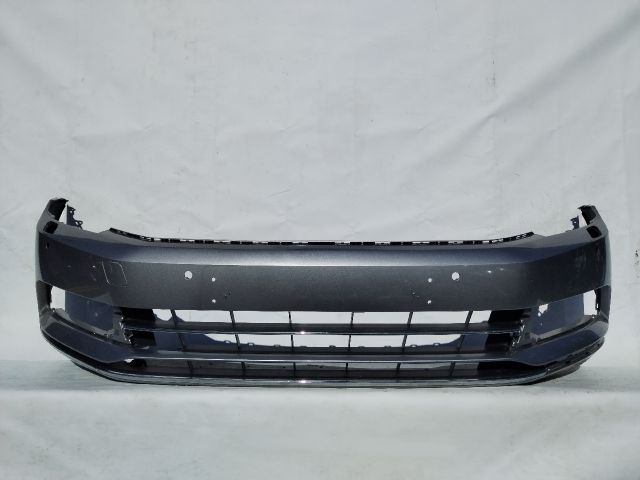 bontott VW PASSAT B8 Első Lökhárító (Üresen)