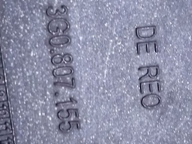 bontott VW PASSAT B8 Első Vonószem Burkolat