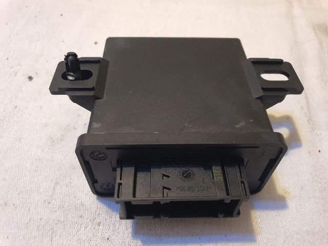 bontott VW PASSAT B8 Első Xenon Szintszabályzó Jeladó