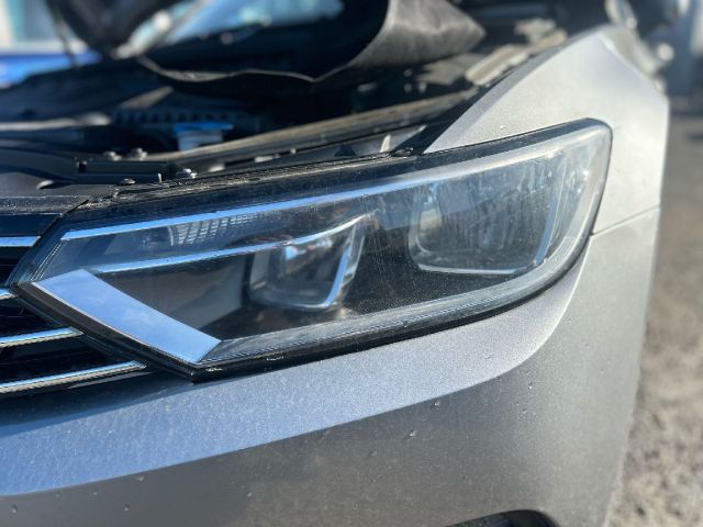 bontott VW PASSAT B8 Fényszóró Pár