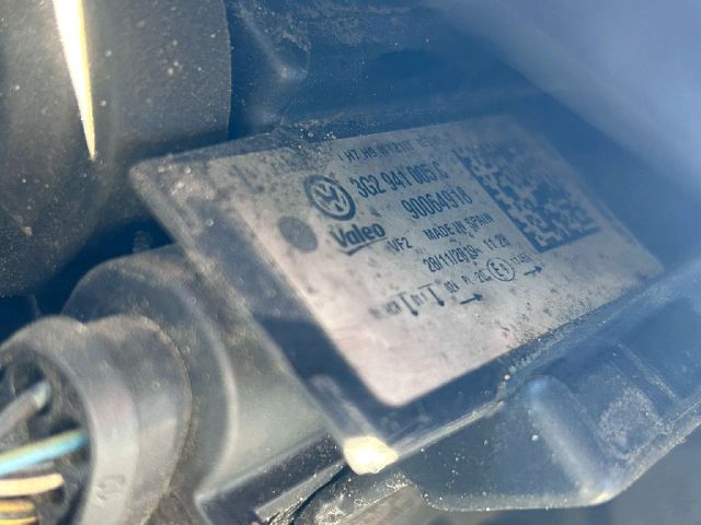 bontott VW PASSAT B8 Fényszóró Pár