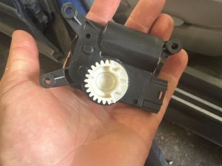 bontott VW PASSAT B8 Fűtés Állító Motor