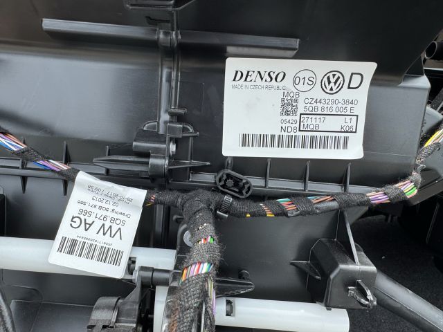 bontott VW PASSAT B8 Fűtés Box