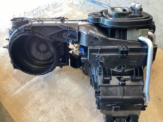 bontott VW PASSAT B8 Fűtés Box