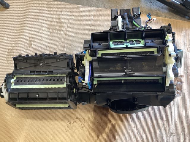 bontott VW PASSAT B8 Fűtés Box