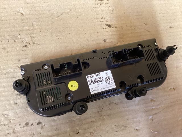 bontott VW PASSAT B8 Fűtés Vezérlő Modul