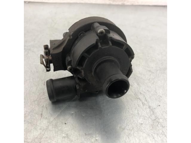 bontott VW PASSAT B8 Fűtéscsap