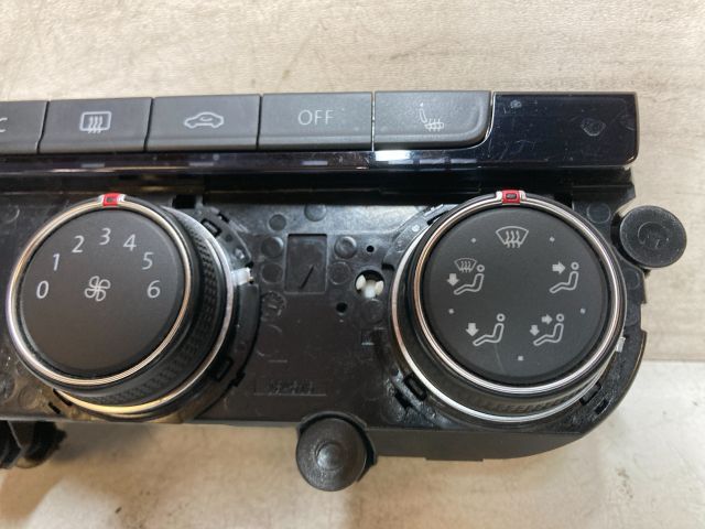 bontott VW PASSAT B8 Fűtéskapcsoló (digit klímás)