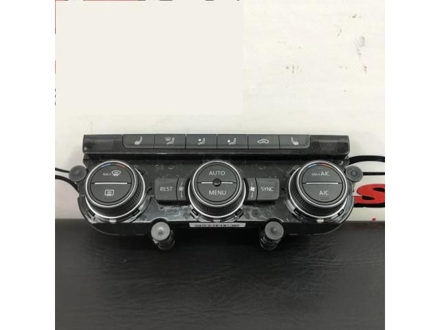 bontott VW PASSAT B8 Fűtéskapcsoló (digit klímás)