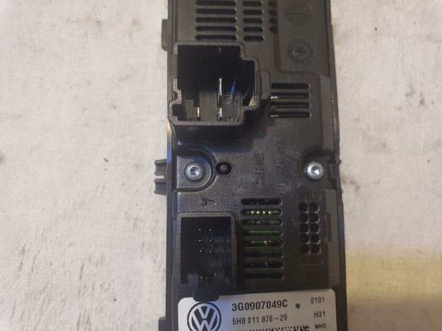 bontott VW PASSAT B8 Fűtéskapcsoló (digit klímás)