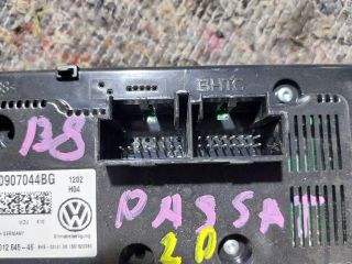 bontott VW PASSAT B8 Fűtéskapcsoló (digit klímás)