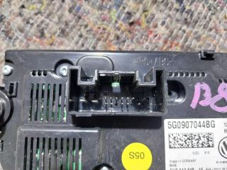 bontott VW PASSAT B8 Fűtéskapcsoló (digit klímás)