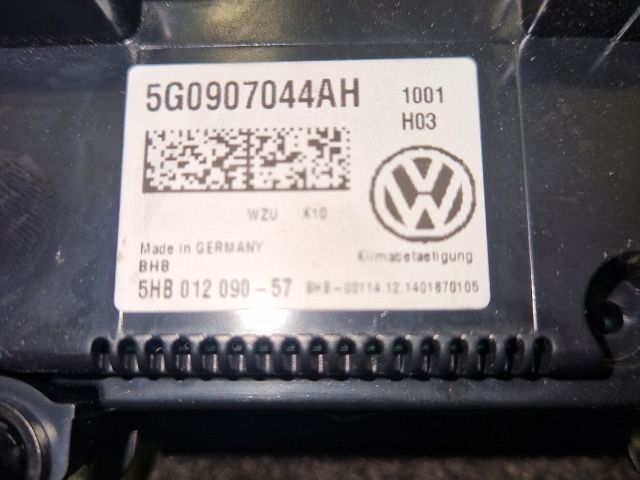 bontott VW PASSAT B8 Fűtéskapcsoló (digit klímás)