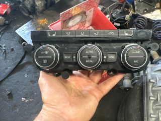 bontott VW PASSAT B8 Fűtéskapcsoló (digit klímás)