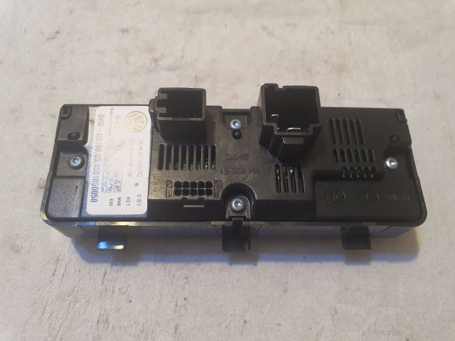 bontott VW PASSAT B8 Fűtéskapcsoló (digit klímás)