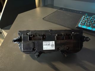 bontott VW PASSAT B8 Fűtéskapcsoló (manuális klímás)