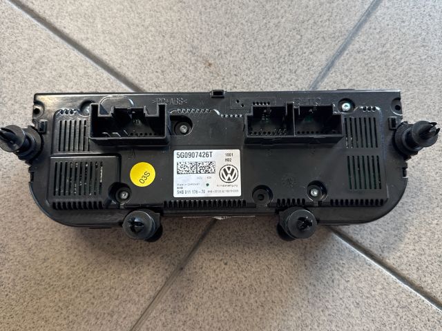 bontott VW PASSAT B8 Fűtéskapcsoló (manuális klímás)