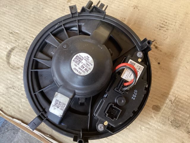 bontott VW PASSAT B8 Fűtőmotor (Klímás)