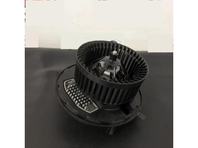 bontott VW PASSAT B8 Fűtőmotor (Klímás)