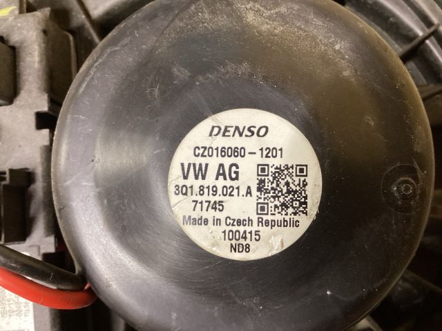 bontott VW PASSAT B8 Fűtőmotor (Klímás)