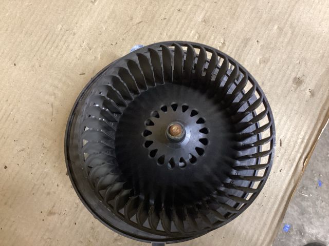 bontott VW PASSAT B8 Fűtőmotor (Klímás)