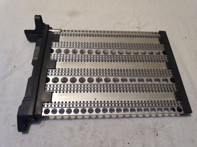 bontott VW PASSAT B8 Fűtőradiátor (Elektromos)