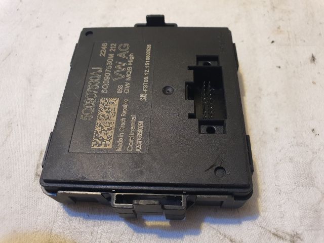 bontott VW PASSAT B8 Gateway Elektronika