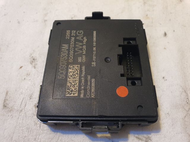 bontott VW PASSAT B8 Gateway Elektronika