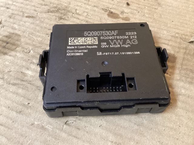 bontott VW PASSAT B8 Gateway Elektronika