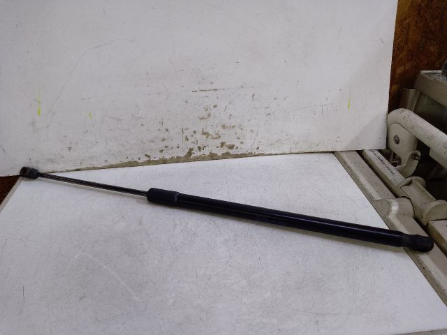 bontott VW PASSAT B8 Gázrugós Kitámasztó Teleszkóp Csomagtérajtó (Pozíciófüggetlen)