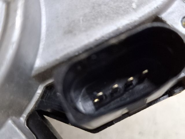 bontott VW PASSAT B8 Hátsó Ablaktörlő Motor