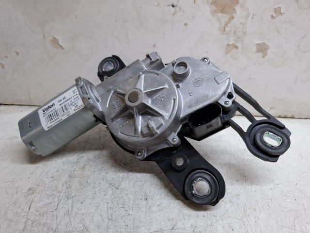 bontott VW PASSAT B8 Hátsó Ablaktörlő Motor