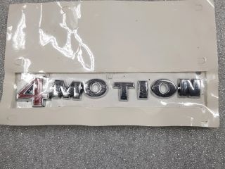 bontott VW PASSAT B8 Hátsó Embléma